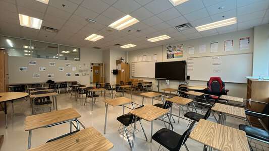 Daniel McLaughlin Therrell High School Classroom Standard in Atlanta 4