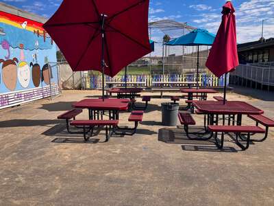 Hardy Elementary School Garden Courtyard in San Diego