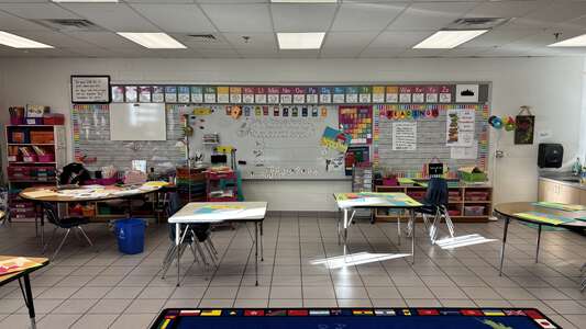 Strawbridge Elementary School Classroom Standard in Virginia Beach