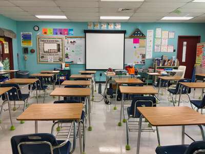 Farnell Middle School (1441) Classroom Standard in Tampa