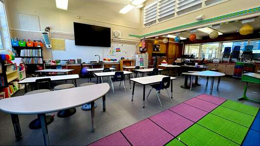 Bradley Elementary School Classroom Standard in Watsonville 3