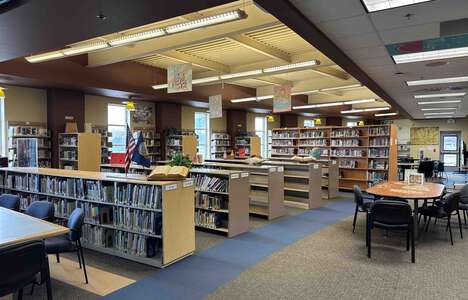 South Middle School Library in Nampa