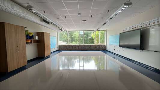 Springdale Park Elementary School Classroom Standard in Atlanta 3