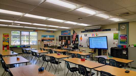 Silver Trail Middle School Classroom Standard in Pembroke Pines