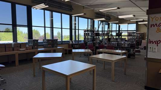 International Community School Library (ICS) in Kirkland