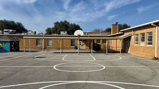 McLean 6th Grade Outdoor Basketball Courts in Fort Worth