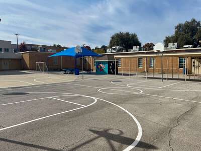 McLean 6th Grade Outdoor Basketball Courts in Fort Worth