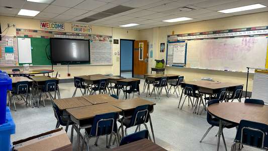 Chateau Estates School Classroom Standard in Kenner 4