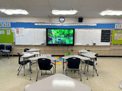 Inskip Elementary School Classroom Standard in Knoxville