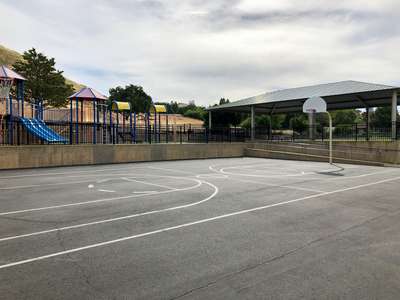 Walnut Heights Elementary Outdoor Basketball Courts in Walnut Creek