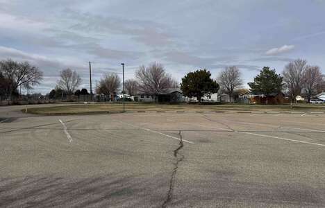 Park Ridge Elementary School Parking Lot - Side in Nampa