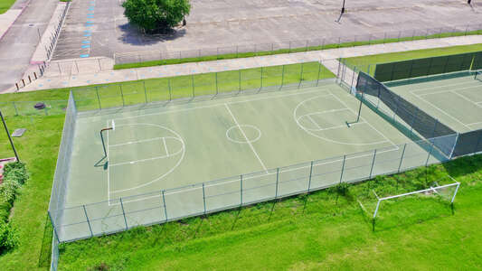 Chavez High School Outdoor Basketball Courts in Houston
