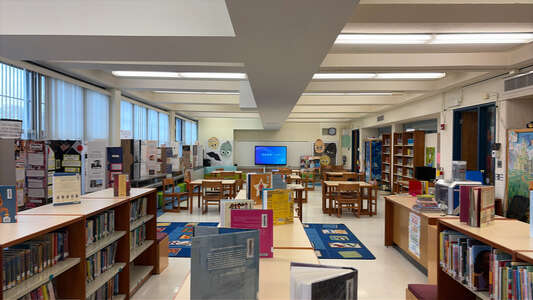Skinner North Library in Chicago 4