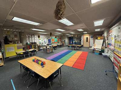 Moffett Elementary School Classroom Standard in Lennox