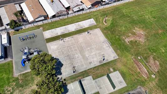 Mokler Elementary School Outdoor Basketball Courts in Paramount