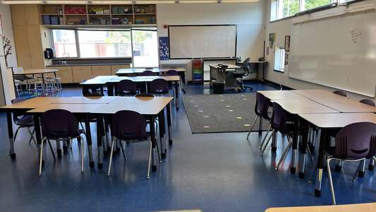 Holt Elementary School Classroom Standard in Eugene