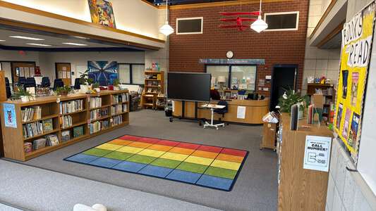 Allen Elementary School Library in Wichita 3