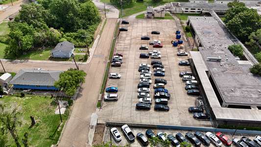 McKinley Senior High School Parking Lot - Staff in Baton Rouge