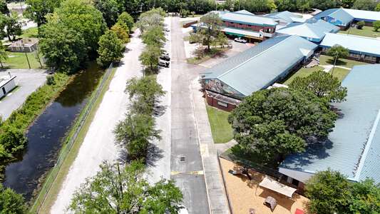 S.P. Livingston Elementary School Parking Lot (3 hr min) in Jacksonville 2