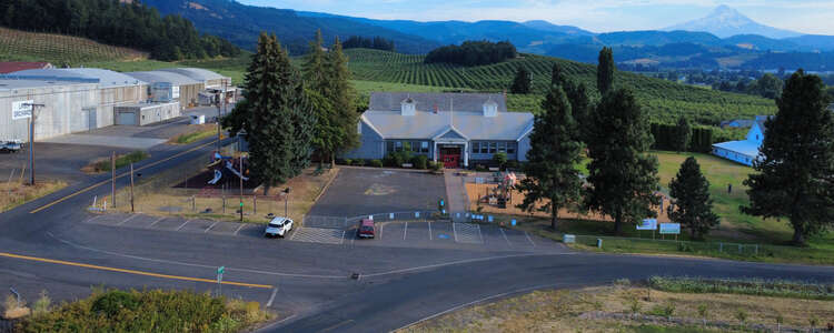 Hood River Parking Lot