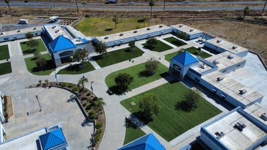Lakeside Middle School Outdoor Space in Perris 2