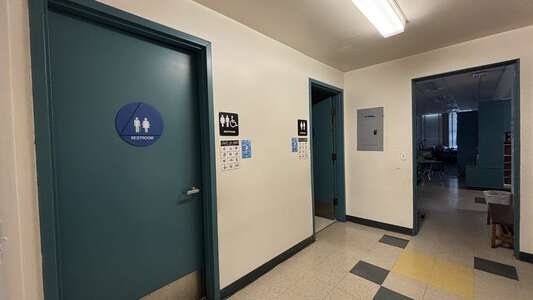 Walt Disney Elementary School Classroom Standard in Burbank 3