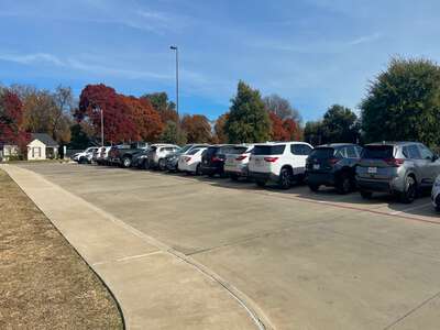 McLean 6th Grade Parking Lot - Staff in Fort Worth