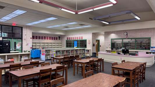 Parkwood Heights Elementary School Library (3 hr min) in Jacksonville 3
