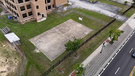 Springfield Middle School Outdoor Basketball Courts (3 hr min) in Jacksonville
