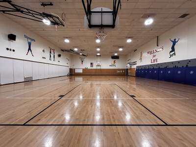 Boeckman Creek Primary School Gym in Wilsonville