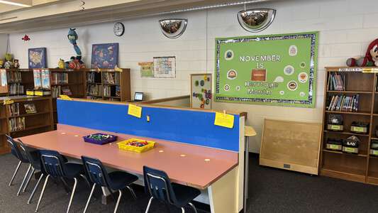 Bettie F. Williams Elementary School Library in Virginia Beach 3