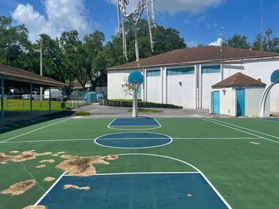 Virginia A. Boone/Highland Oaks Elementary School Outdoor Basketball Courts in Miami 2