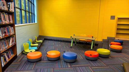 Cascade Elementary School Media Center in Atlanta 5