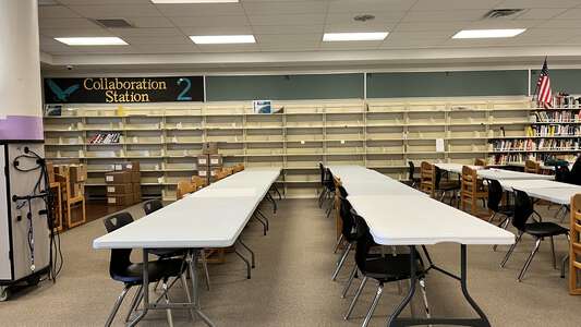 Sunlake High School Library in Land O' Lakes