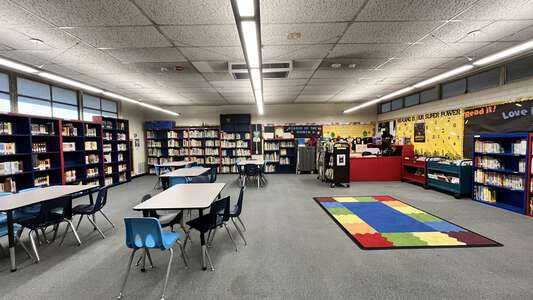 Arroyo Elementary School Library (Rm.20) in Pomona