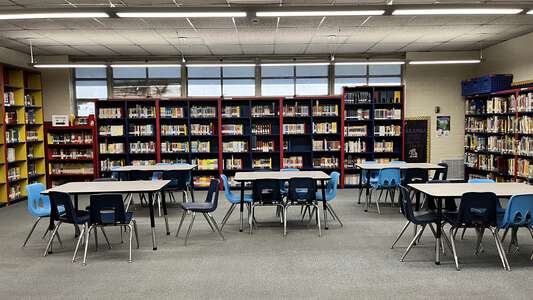 Arroyo Elementary School Library (Rm.20) in Pomona