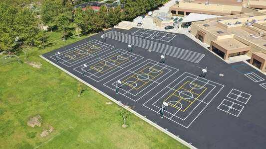Vista Verde School (K-8) Outdoor Basketball Courts 2 in Irvine