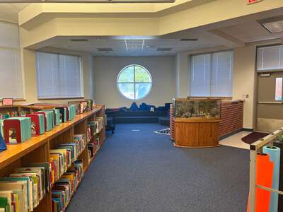 Oakcrest Elementary School Library in Pensacola 2