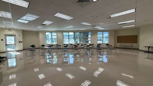 Elbert Edwin Waddell High School Room 847 - Classroom in Charlotte 2