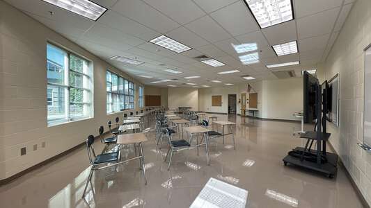 Elbert Edwin Waddell High School Room 847 - Classroom in Charlotte 3