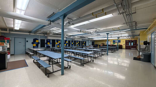 West Tualatin View Elementary School Cafeteria in Portland 3