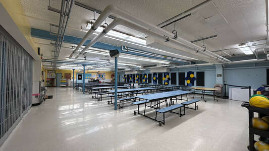 West Tualatin View Elementary School Cafeteria in Portland 4