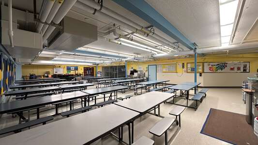 West Tualatin View Elementary School Cafeteria in Portland 2