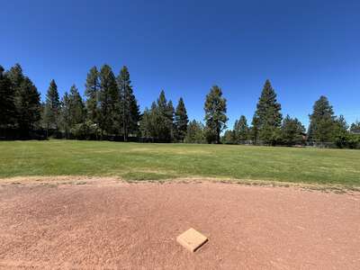Glenshire Elementary School Field - Softball in Truckee 3