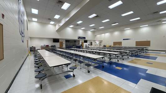 Hickory Grove Elementary School Cafeteria in Charlotte 4