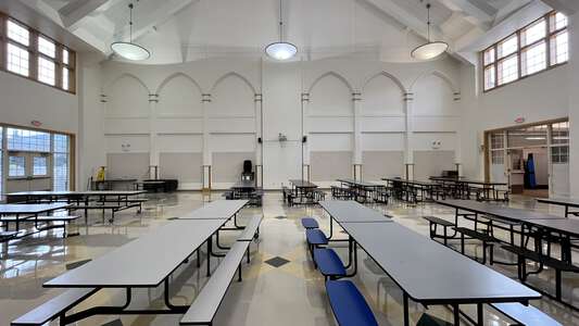 Hood River Middle School Cafeteria in Hood River