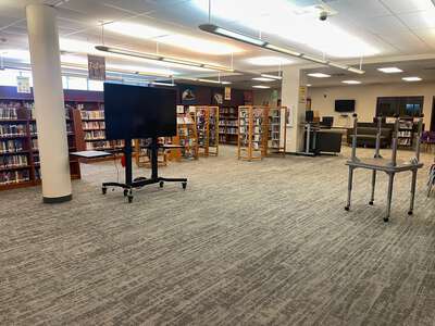 Small Middle School Library in Austin