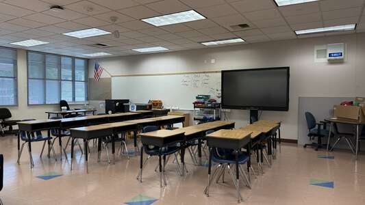 Rosa Parks Elementary School Classroom Standard in Lynwood