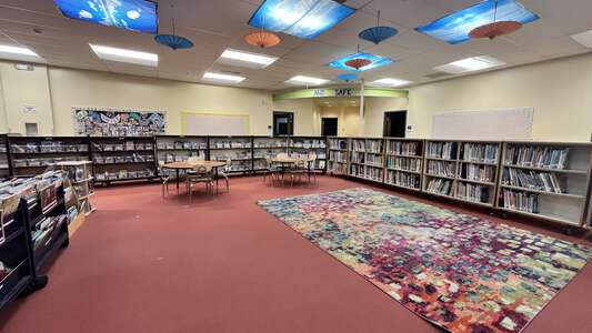 Kinnaman Elementary School Media Center in Beaverton 2