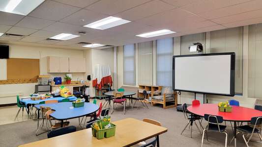 Eugene Field Elementary School Classroom Standard in Albuquerque 2